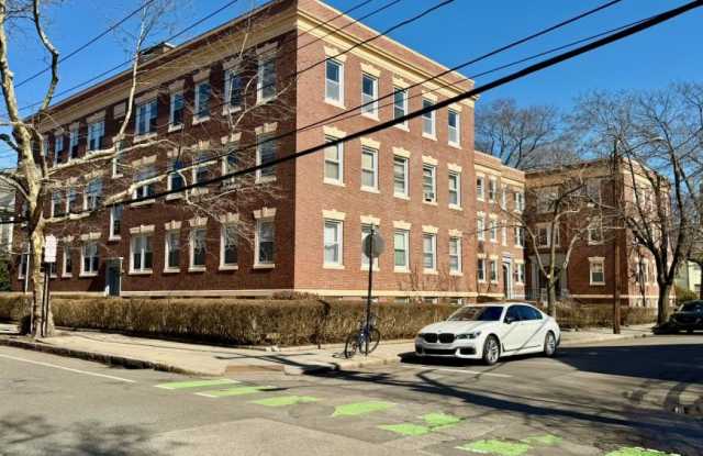 59 Manchester Rd. - 59 Manchester Road, Brookline, MA 02446