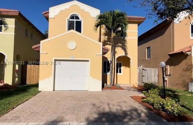 1142 NE 41st Ave photos photos