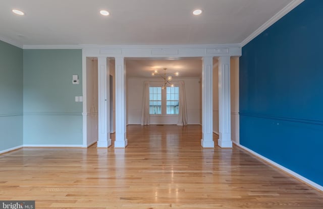 3929 SUNFLOWER Circle Gallery 4