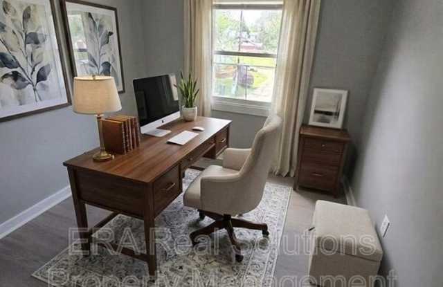 2590 Parkwood Avenue Gallery 4