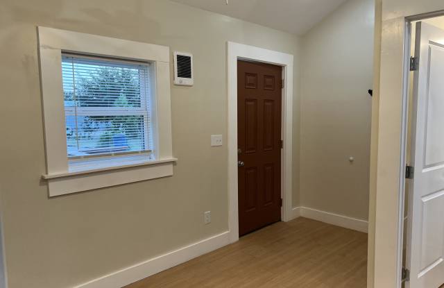 1145 E Haskell St - REAR Gallery 4