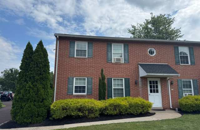Souderton renovated First floor 2 bedroom Apartment for rent $1,500/month + elec photos photos