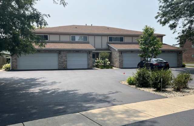 227 E Naperville Road Gallery 3