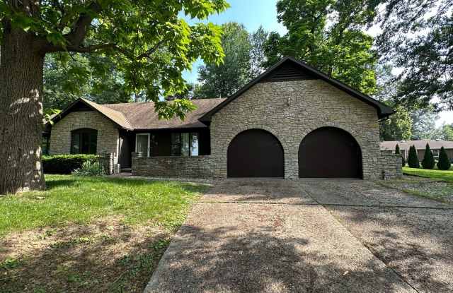 Single family home available to rent, located on Quincy's East Side. photos photos