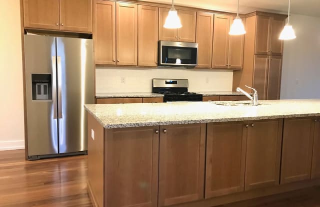 1016 Lakeview Court - 1016 Lakeview Ct, King of Prussia, PA 19406