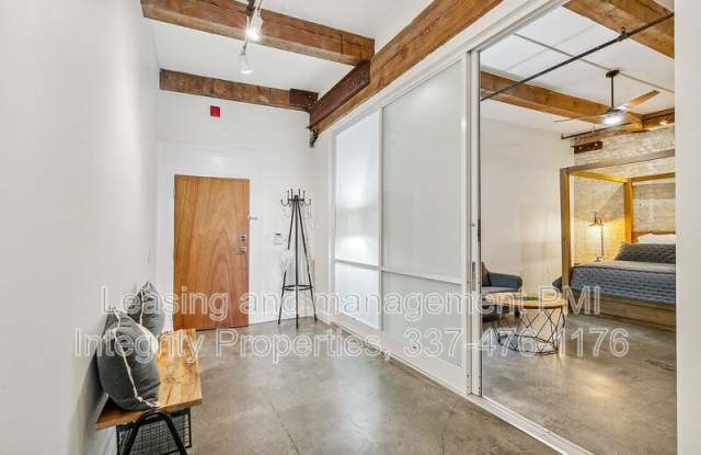 825 Lafayette Street Gallery 3