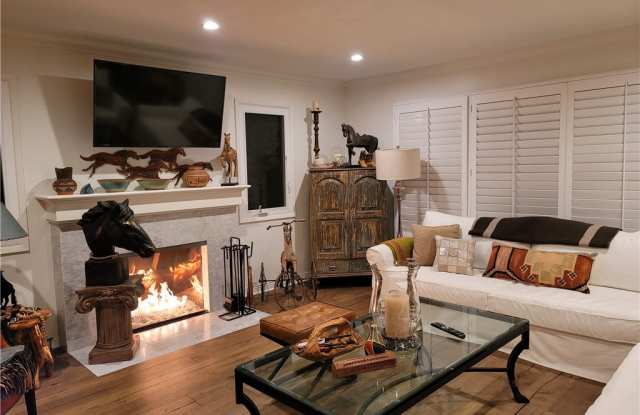 260 Churchill Glen Gallery 4