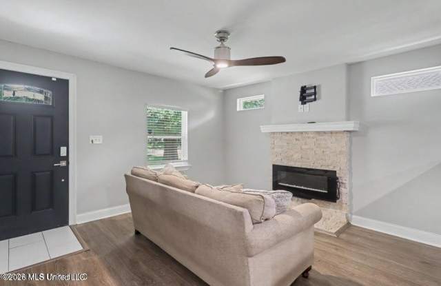 519 23rd Street lot: R Gallery 4