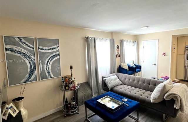 1340 Lincoln Rd photos photos