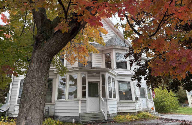 70 Gilford Avenue Gallery 4