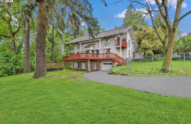 Amazing Furnished 4 bedroom home photos photos