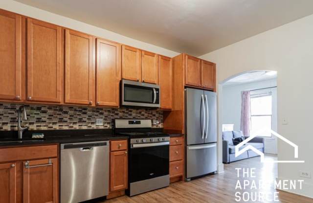 908 West Belle Plaine Ave. photos photos