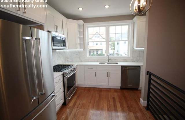 110 Main St. photos photos