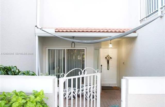 4432 NW 98th Ave photos photos