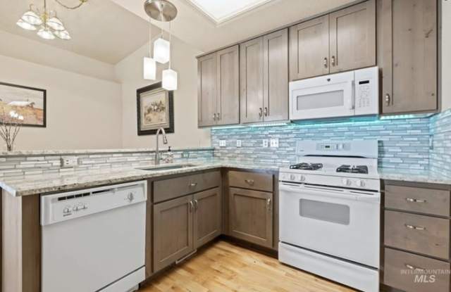 2952 South Ladera Place - 2952 South Ladera Place, Boise, ID 83705 2952 South Ladera Place - 2952 South Ladera Place, Boise, ID 83705