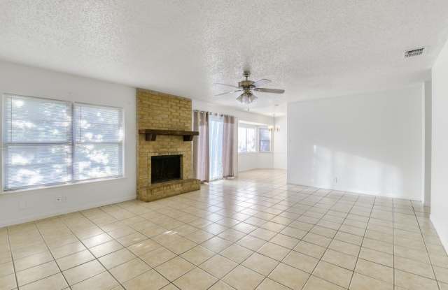 11507 SPRING CREST ST Gallery 2