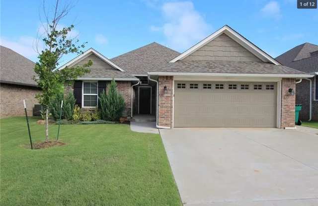 Incredible 4 Bed 2 Bath In Edmond photos photos