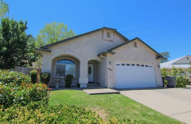 4 Bedroom Mary Lake Home on Cul-De-Sac - 4561 Quinton Drive, Redding, CA 96001