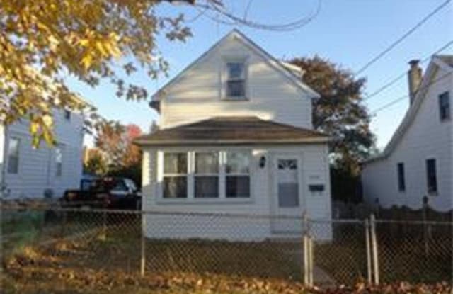 606 N 5TH STREET - 606 North 5th Street, National Park, NJ 08063