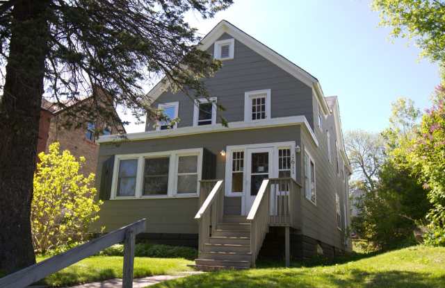 JUNE 2026 - Duluth MN 7 Bed - 2 Bath Single Family Home photos photos