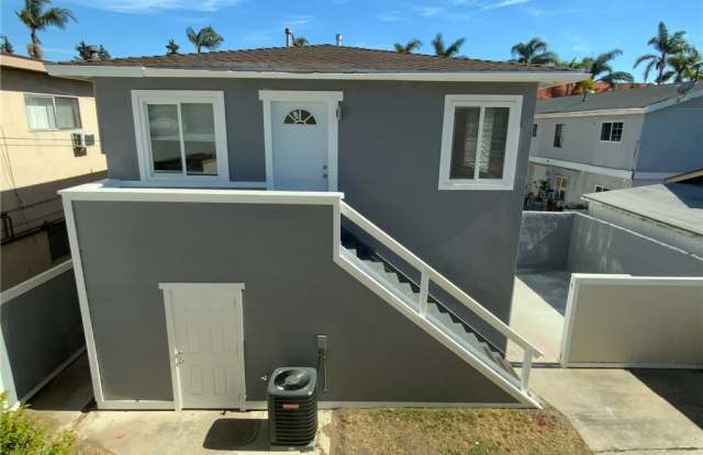 1303 W Palmyra Avenue Gallery 4