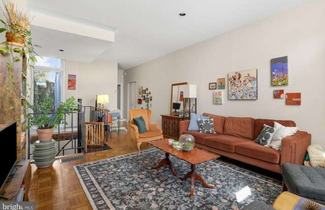 622 S HANCOCK Street unit: 1F photos photos