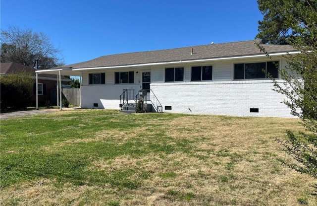 3461 Gamage DR photos photos