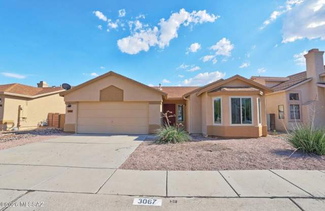 Modern Comfort Meets Convenience 3 bedroom 2 bath Gallery 1