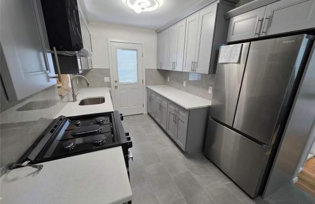 66 Gates Avenue photos photos