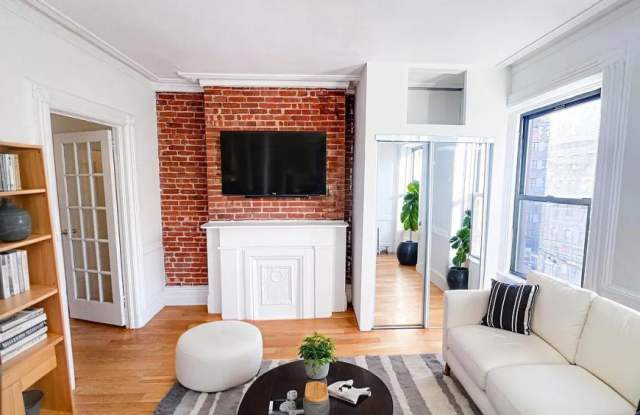 792 Ninth Avenue photos photos