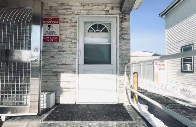 16 E John Street unit: 2 photos photos