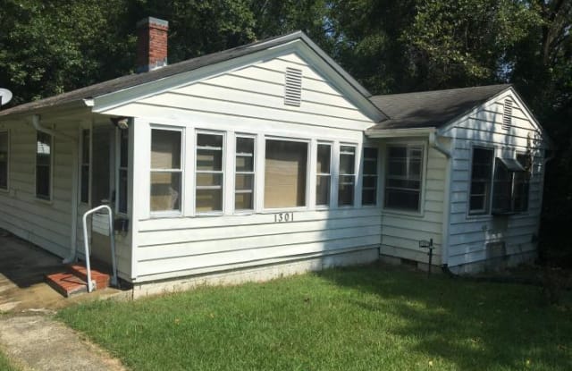 1301 Fleetwood St - 1301 Fleetwood Street, Durham, NC 27701