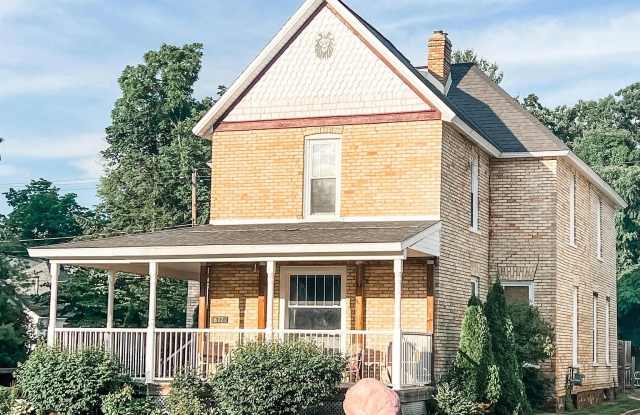 617 South Main Street photos photos