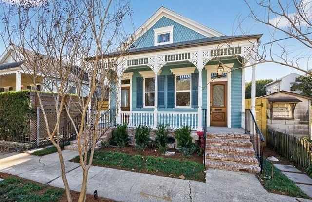 8226 BURTHE Street photos photos