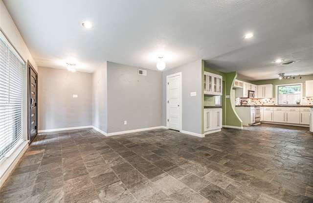 7111 Wild Valley Drive Gallery 4