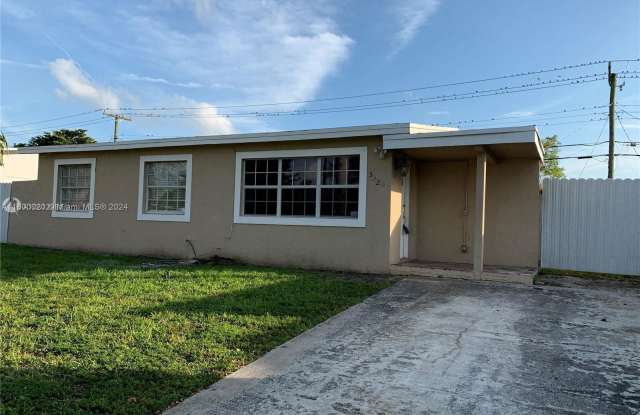 5720 Southwest 38th Court - 5720 Southwest 38th Court, Davie, FL 33314 5720 Southwest 38th Court - 5720 Southwest 38th Court, Davie, FL 33314