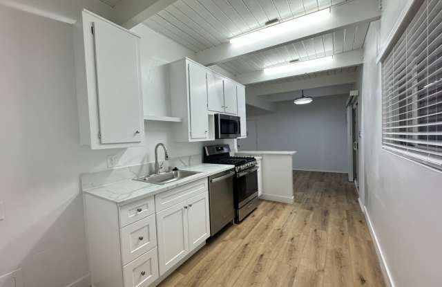 14410 Valerio St. photos photos