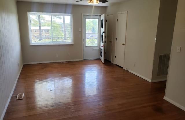 3 Bedroom / 1.5 Bath Home ♦ Johnson City TN Gallery 3