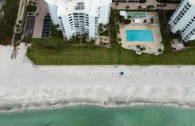 1050 LONGBOAT CLUB Road Gallery 2