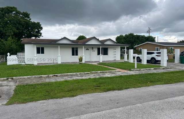 14720 SW 103 CT Gallery 1