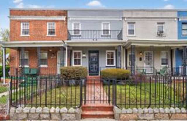 1902 D St NE photos photos