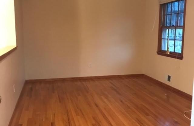 109 Gibson Avenue Gallery 3