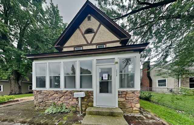 2526 13th Avenue East photos photos