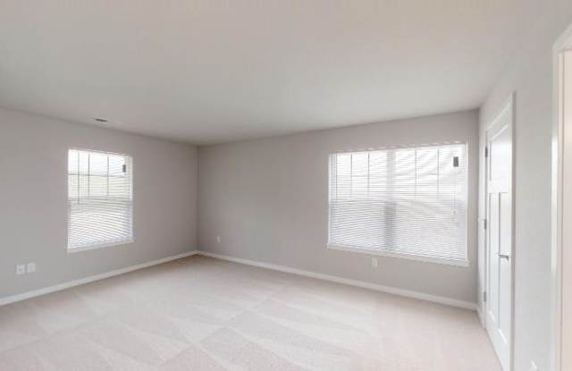 Condo Style Lower 2 Bedroom 2 Bathroom Apartment is Available Gallery 4