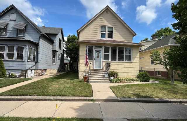 2446 lewis Street photos photos