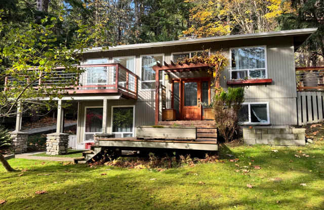 3 Bed / 2.5 Bath in Sudden Valley! - 400 Sudden Valley Drive, Sudden Valley, WA 98229