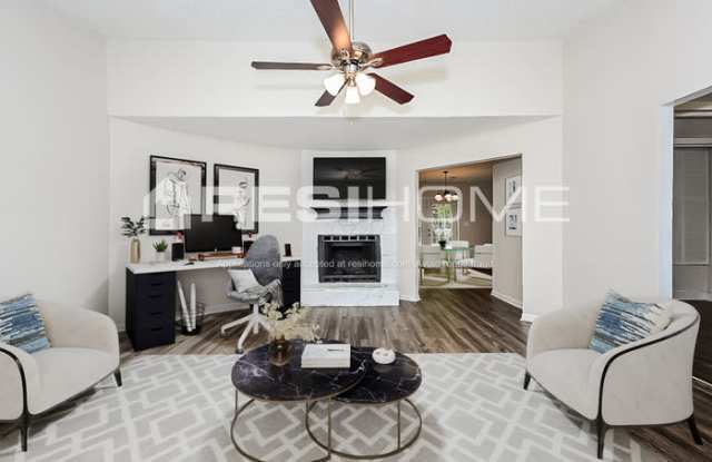 5552 Phillips Drive Gallery 3