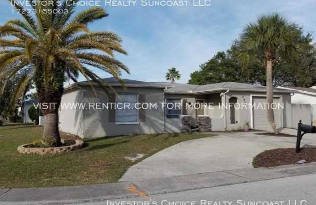 8405 Newton Dr - 8405 Newton Drive, Jasmine Estates, FL 34668