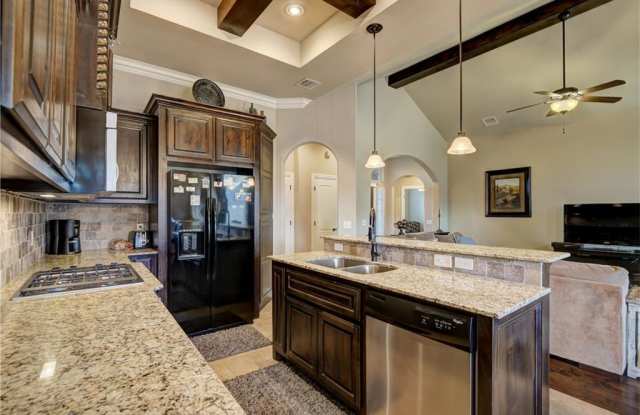 4 Bedrooms/3Car/Storm Shelter-In Edmond Schools-Community Pool photos photos