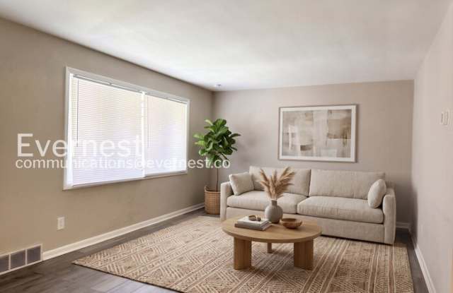 104 Maria Lane Gallery 2